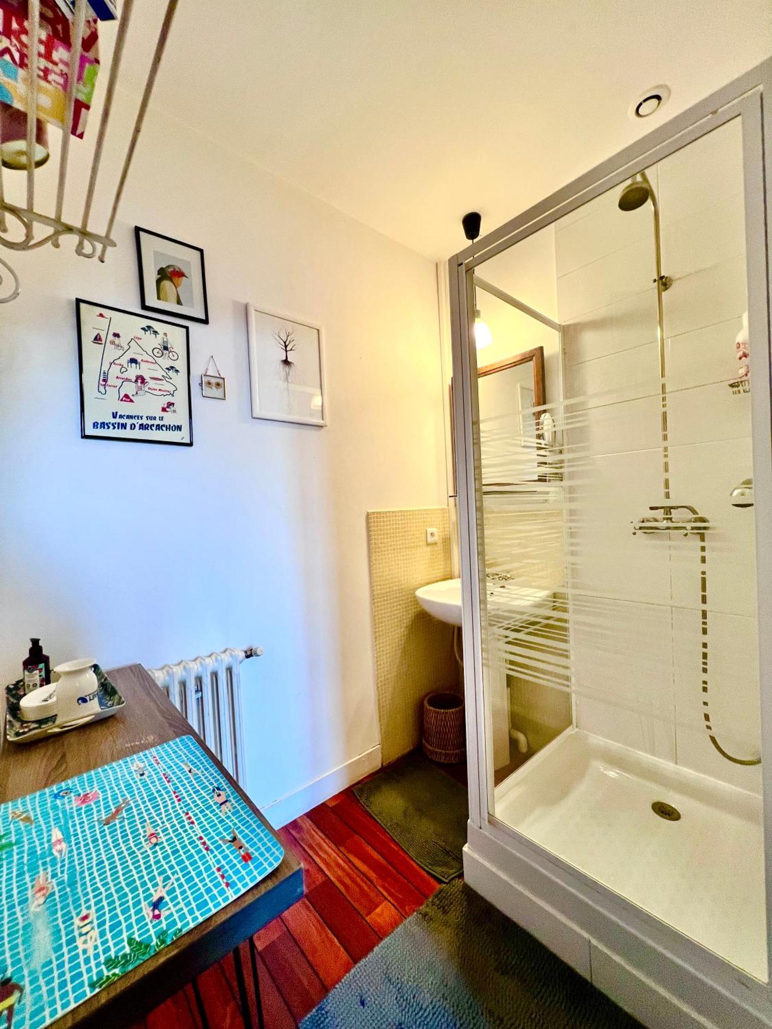 Bed and Breakfast Au Petit Bonheur Talence Exterior foto